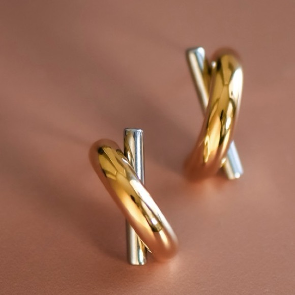 Jewelry - 18K Two Tone earrings
